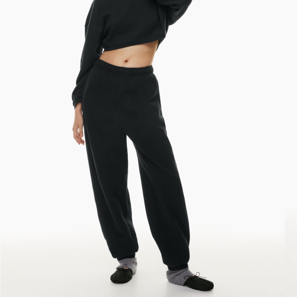 THE SUPER FLEECE RELAXED SWEATPANT